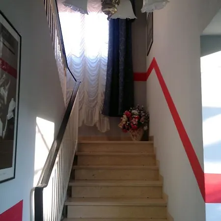 Simon Hotel 2*